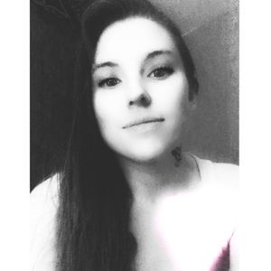 Meet your Posher, Steph